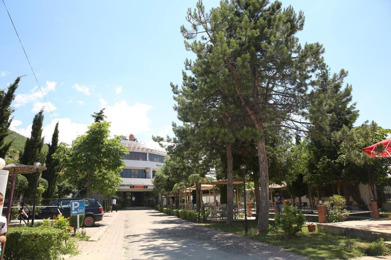 Sirena Hotel Tushemisht Kültér fotó