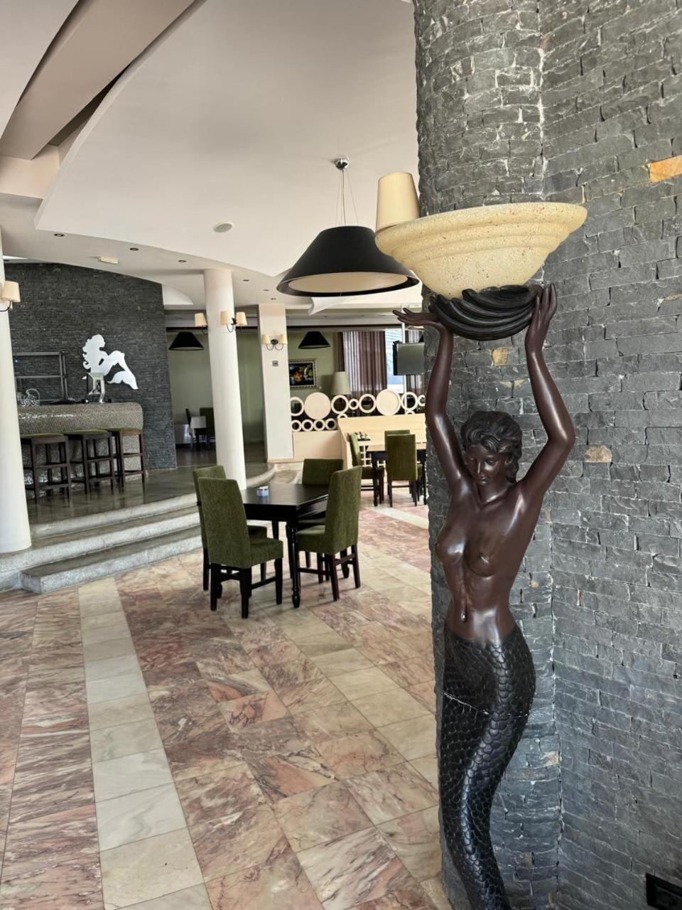 Sirena Hotel Tushemisht Kültér fotó