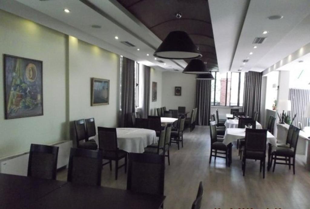 Sirena Hotel Tushemisht Kültér fotó