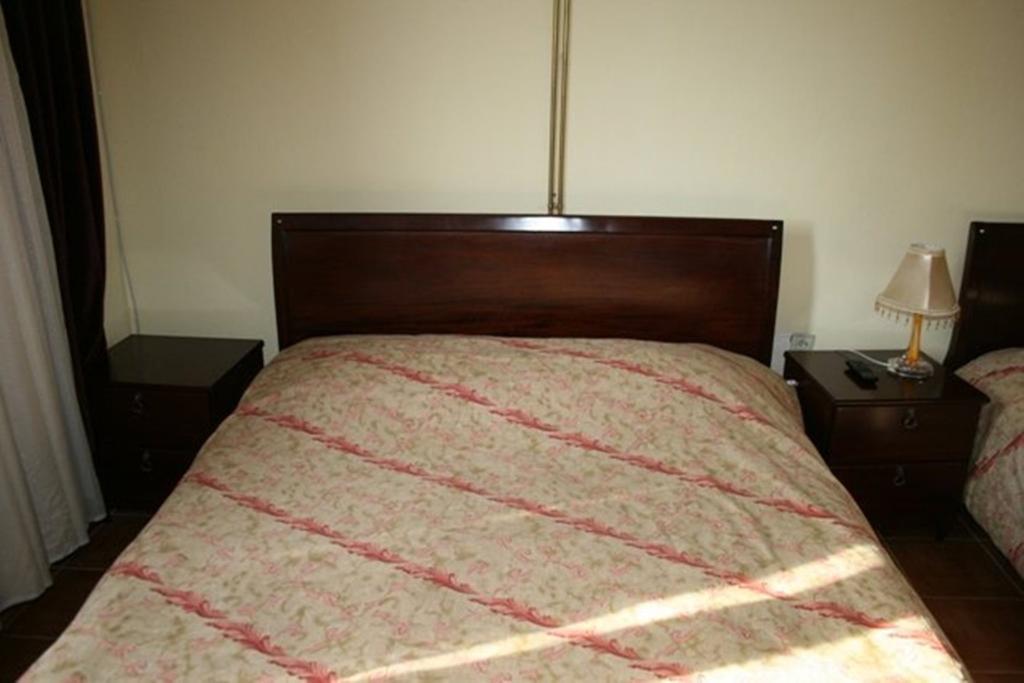 Sirena Hotel Tushemisht Szoba fotó