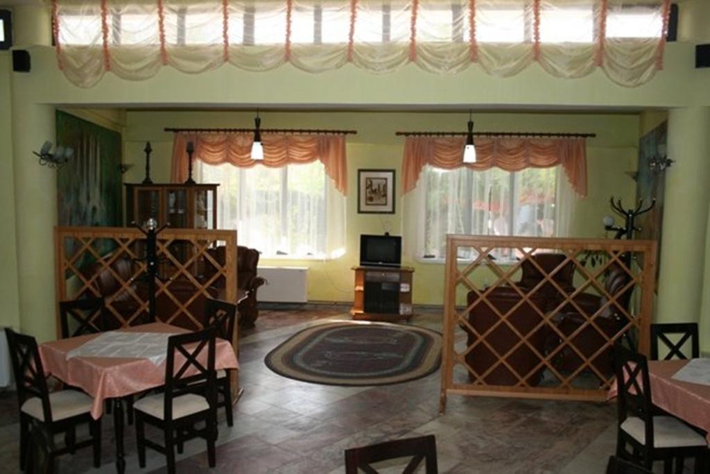 Sirena Hotel Tushemisht Kültér fotó