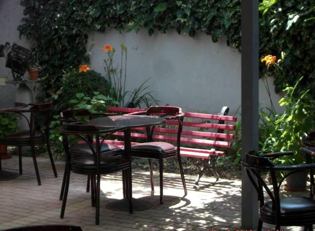 Sirena Hotel Tushemisht Kültér fotó