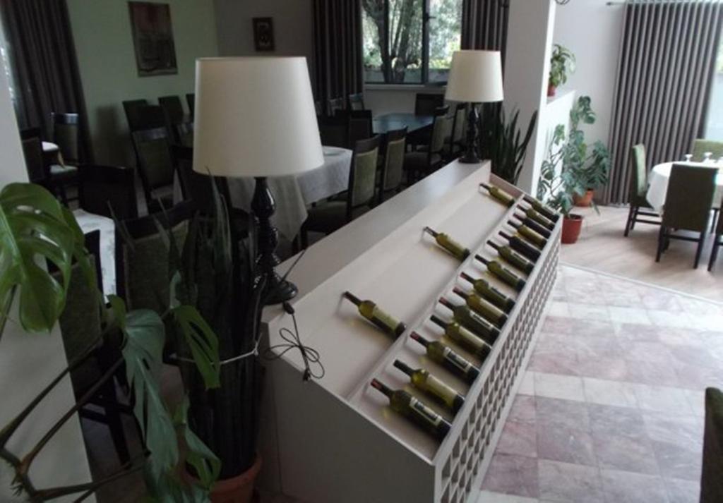 Sirena Hotel Tushemisht Kültér fotó