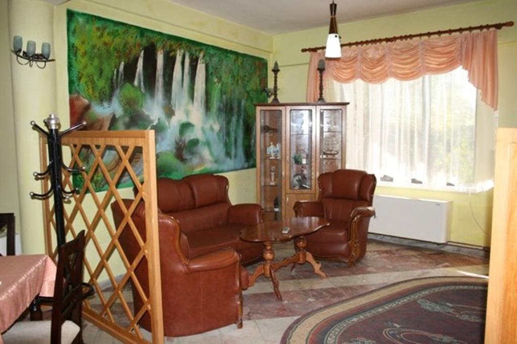 Sirena Hotel Tushemisht Kültér fotó